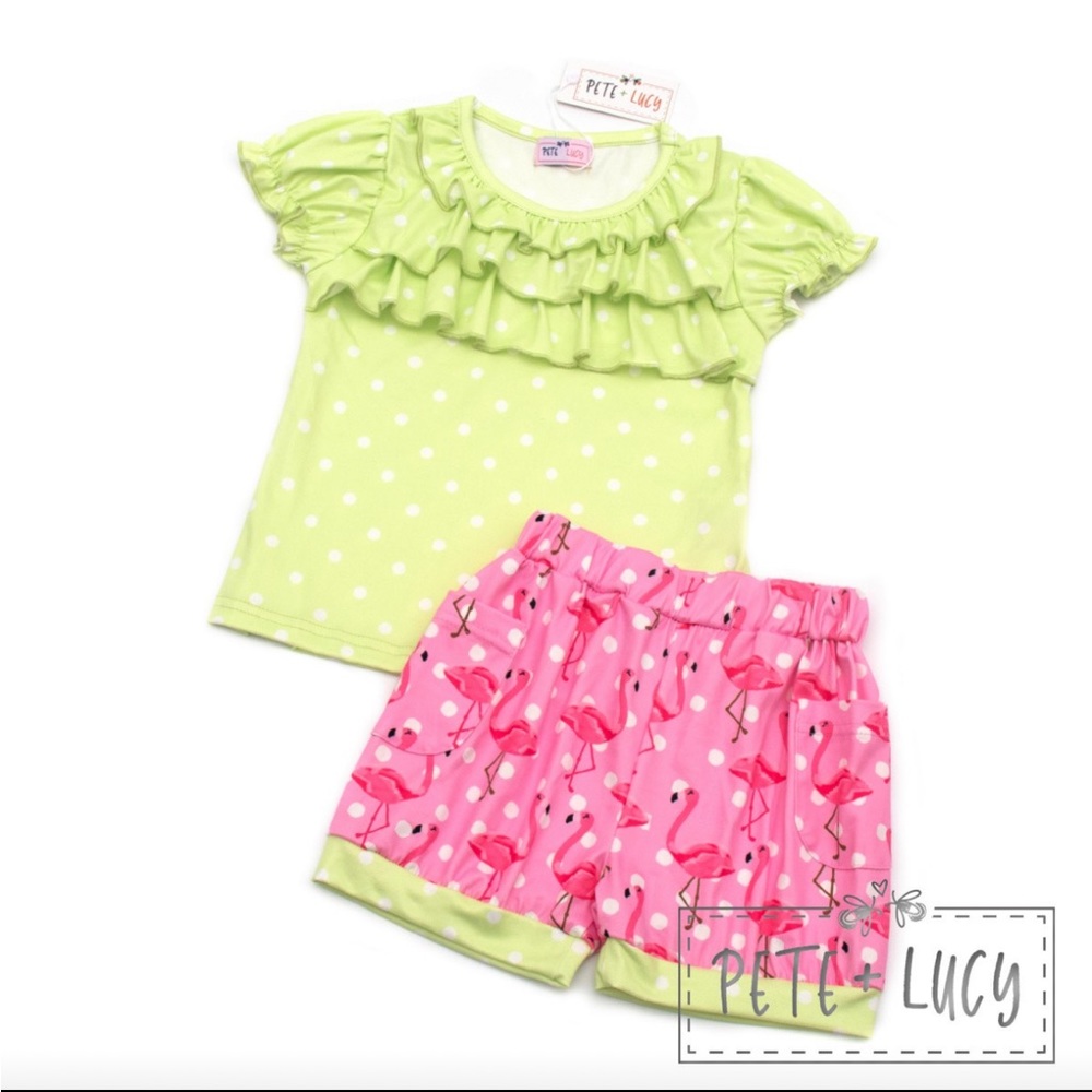 Pete + Lucy Short set flamingos